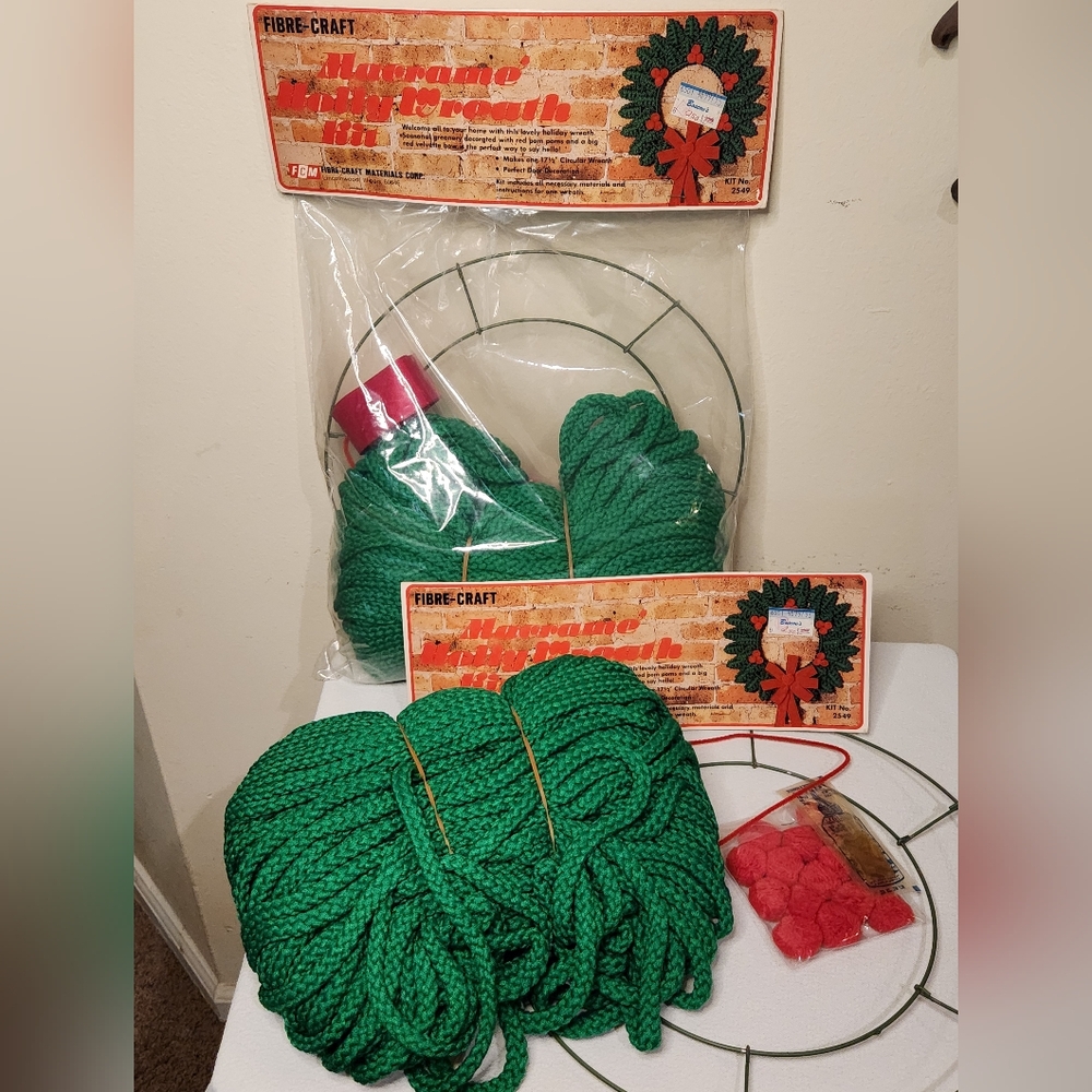 Vintage Fibre-Craft Macramae Holly Wreath Diy Kit #2549 1 Sealed 1 Open